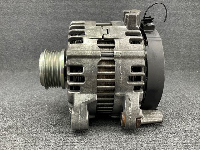 Генератор автомобильный Ситроен С5  III 