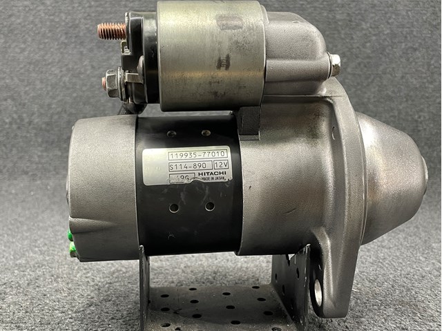 Стартер двигателя S114815A HITACHI