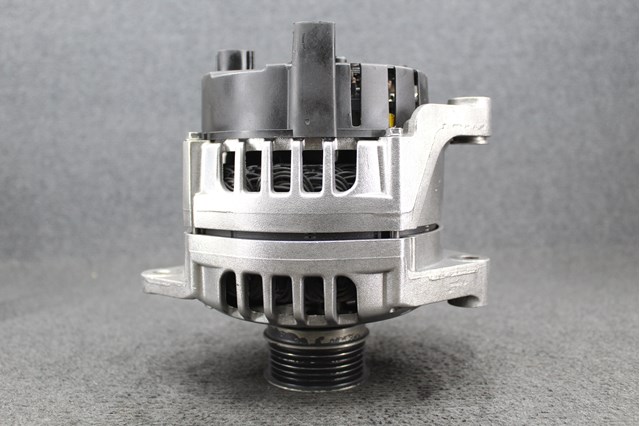 VALEO SG15S010 Генератор в наличии Полтава