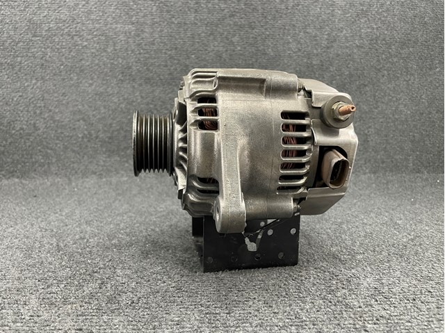 LAND ROVER YLE102330 Генератор в наличии Тернополь