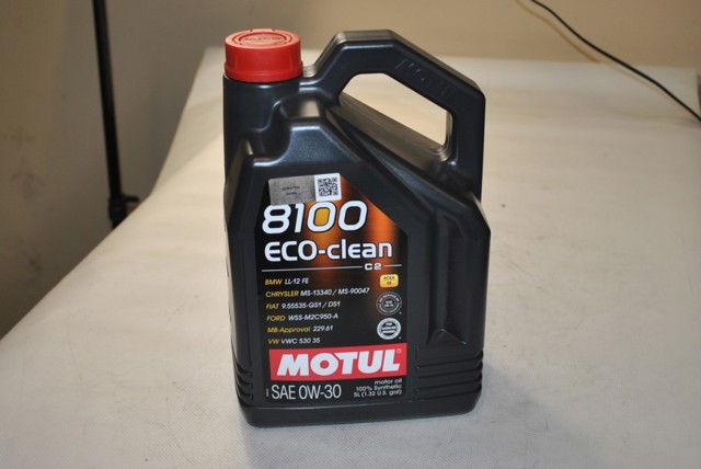 MOTUL 102889 Моторное масло в наличии Запорожье