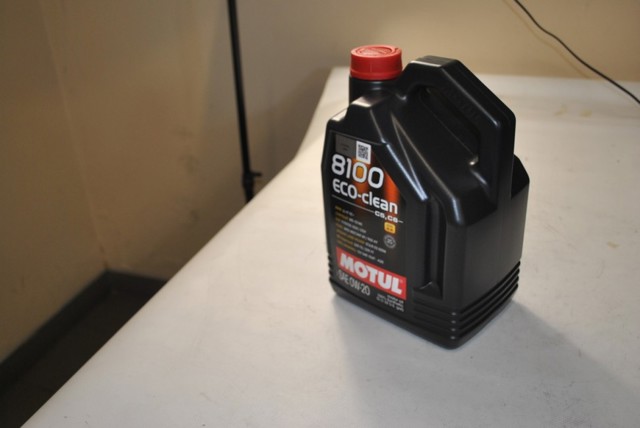MOTUL 108862 Моторное масло в наличии Черкассы
