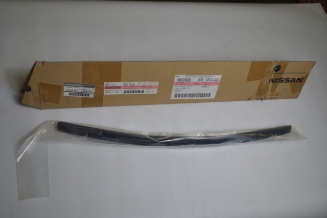 288901CA0A NISSAN Щетка-дворник лобового стекла пассажирская купить в Украина