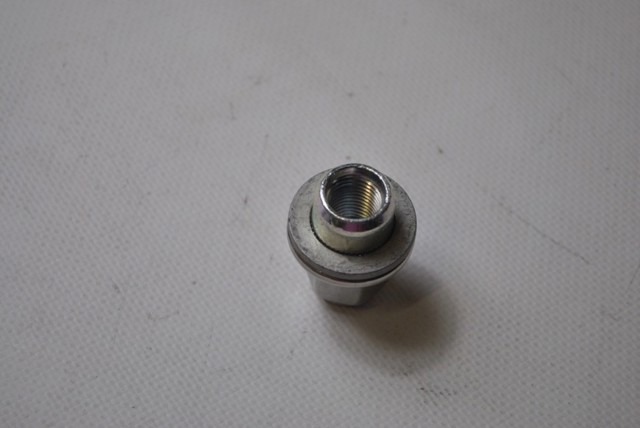 Гайка колесная 402241LA2A NISSAN