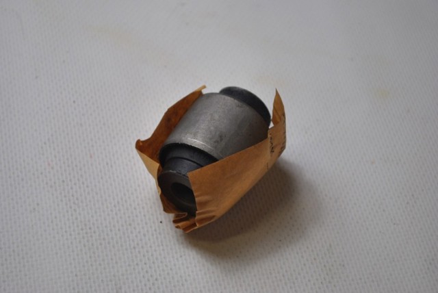 55157CA000 NISSAN Сайлентблок цапфы задней купить в Кривой Рог