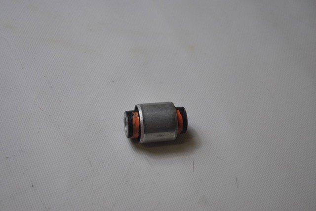 NISSAN 551591MA1A Сайлентблок цапфы задней в наличии Винница