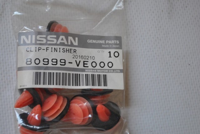80999VE000 NISSAN Пистон (клип) крепления обшивки двери купить в Сумы