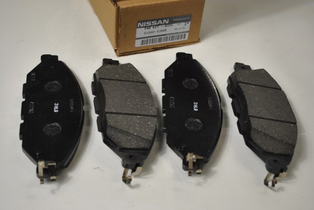 D10603JA0B NISSAN Передние тормозные колодки купить в Черновцы