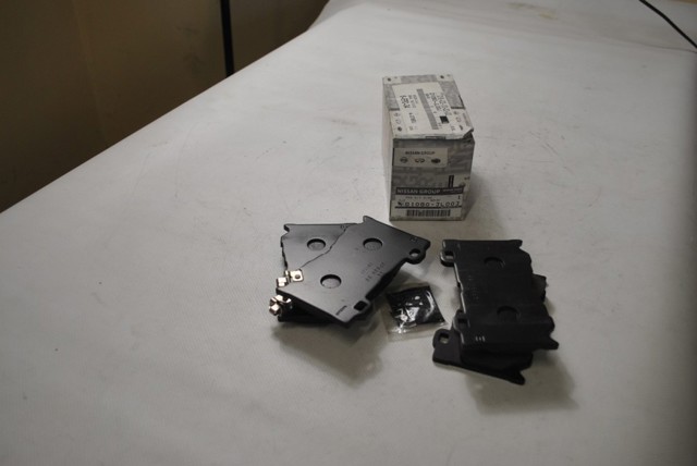 D1060JL00J NISSAN Колодки тормозные передние дисковые купить в Ирпень