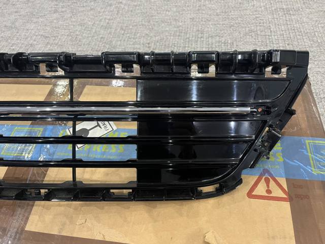 GD9Z17K945A Решетка бампера купить Днепр