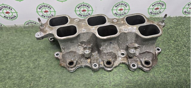 Впускной коллектор 171110P030 TOYOTA