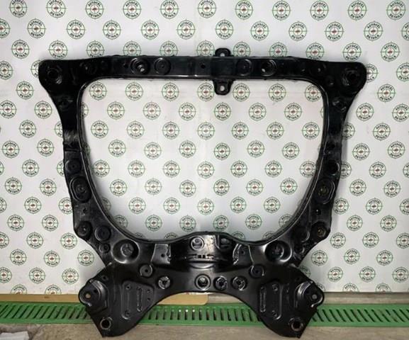 Передняя балка 5110042011 TOYOTA