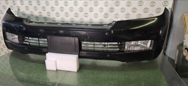 Бампер передний в сборе 5211960996 TOYOTA