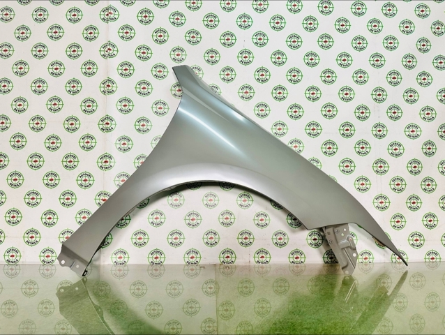 Переднее правое крыло 5380133230 TOYOTA