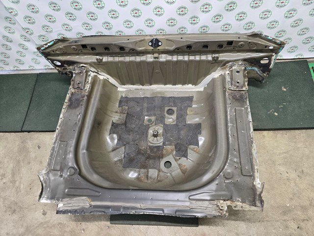 TOYOTA 5831133090 Днище багажника (ниша запасного колеса) в наличии Ужгород
