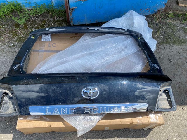 Задняя дверь 6700560D51 TOYOTA