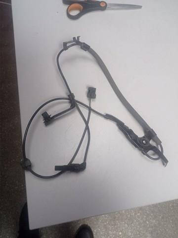 Датчик ABS передний левый 895430R040 TOYOTA