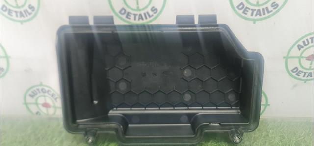 Крышка блока предохранителей A2055400082 MERCEDES