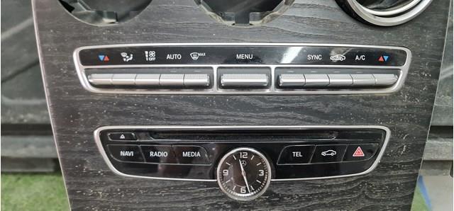 Часы в салон, на панели A2228270300 MERCEDES
