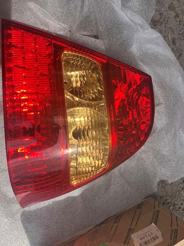 Правый стоп 8155102190 TOYOTA