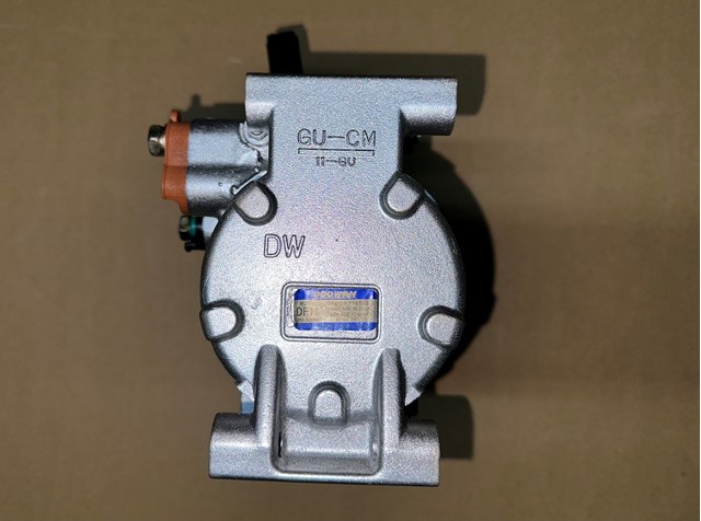 977014L000 HYUNDAI Компрессор кондиционера купить в Сумы