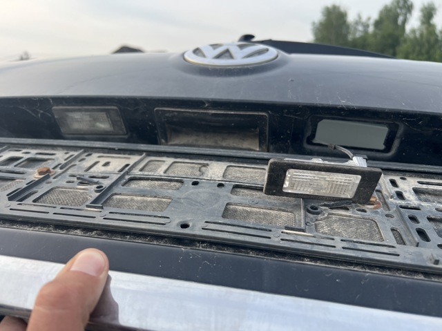 Дверь задняя багажная 3C9827025M VAG