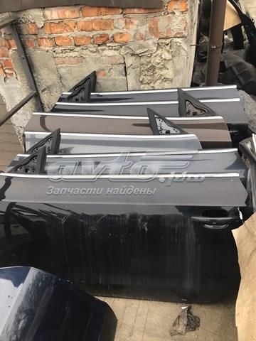 Пассажирская передняя дверь 8T8831052C VAG