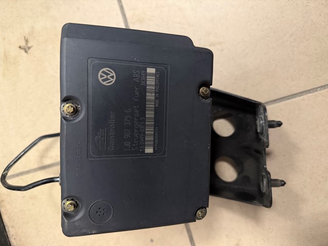 Блок ABS гидравлический Skoda Octavia 1 A4