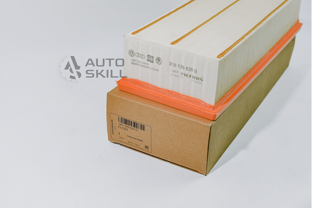 Автомобильный фильтр воздуха Шкода Октавия II A5