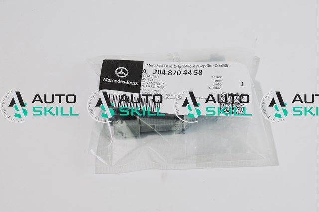 Датчик открытия капота 2048704458 MERCEDES