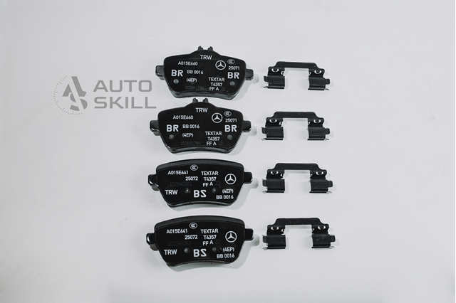 Колодки дисковые  A000420310564 MERCEDES
