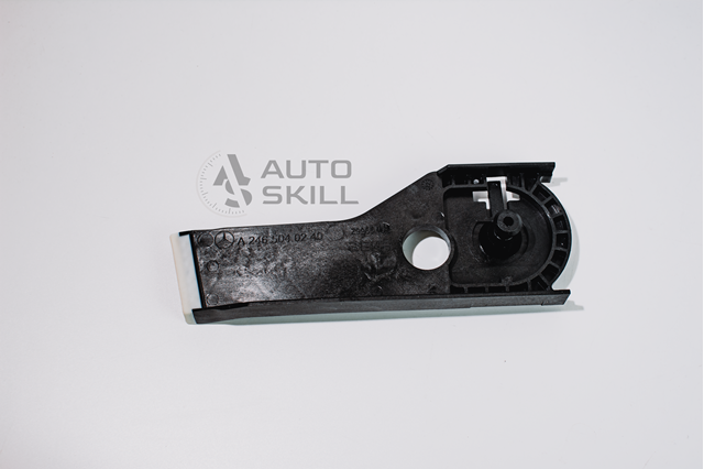 Кронштейн радиатора правый A2465040240 MERCEDES