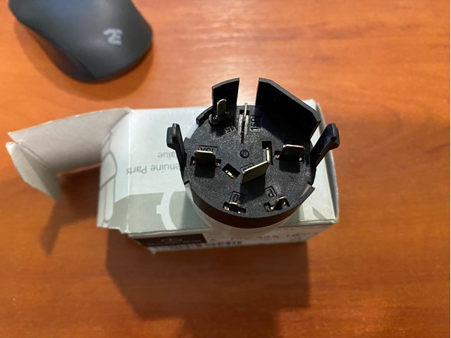 1685451004 MERCEDES Контактная группа замка зажигания купить в Ужгород