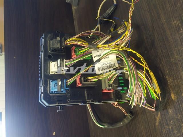 PEUGEOT 967847708001 в наличии Черкассы