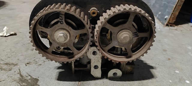 FORD 1546324 Головка блока цилиндров (ГБЦ) в наличии Черновцы
