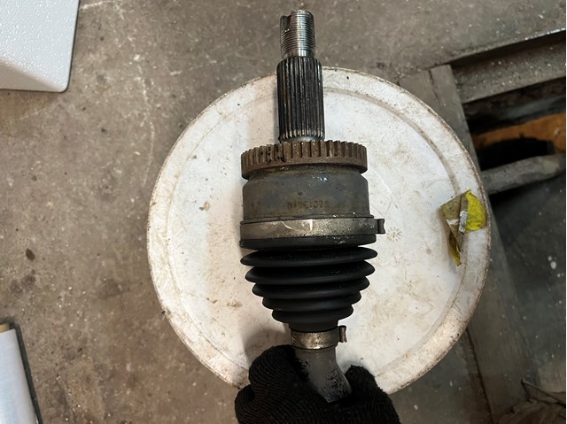 HYUNDAI 49501D7190 Правая полуось в наличии Полтава