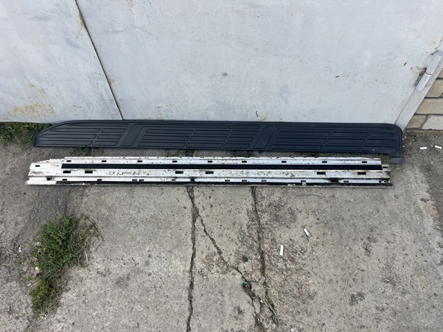Накладка подножки 517716A130 TOYOTA