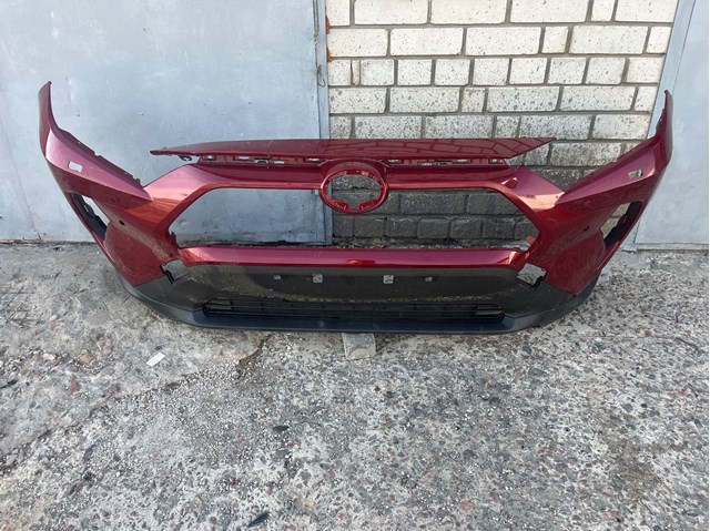 Бампер передний 5211942B20 TOYOTA