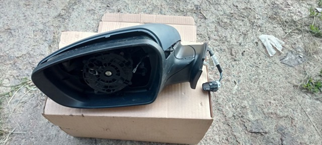 Левое боковое зеркало 87610A2020 HYUNDAI