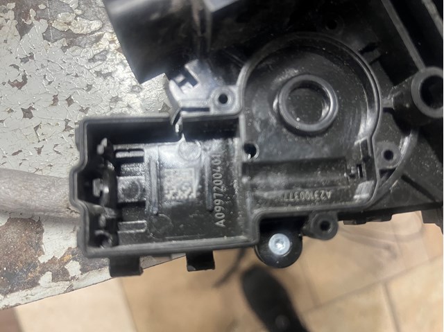 A0997200401 MERCEDES Замок двери передней правой купить в Тернополь