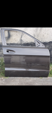 Пассажирская передняя дверь A1667200205 MERCEDES