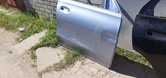 Пассажирская передняя дверь A1677200600 MERCEDES