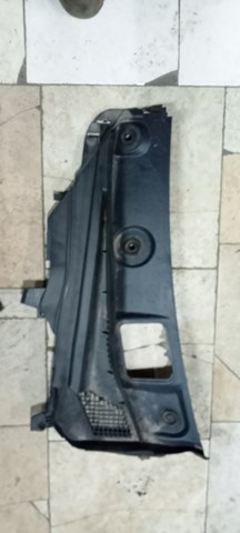 Водосток лобового стекла, жабо A2978301600 MERCEDES