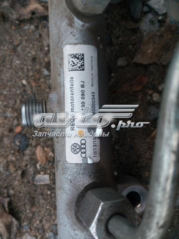 Распределитель топлива (рампа), правый 059130090BJ VAG