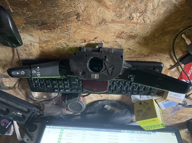 Переключатель подрулевой A0015404945 MERCEDES