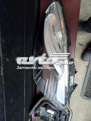 260107192R RENAULT Фара правая купить в Львов