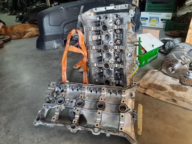Головка блока цилиндров 06N103063A VAG