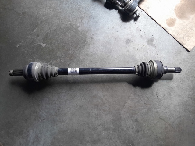 Привод задний 33208609838 BMW