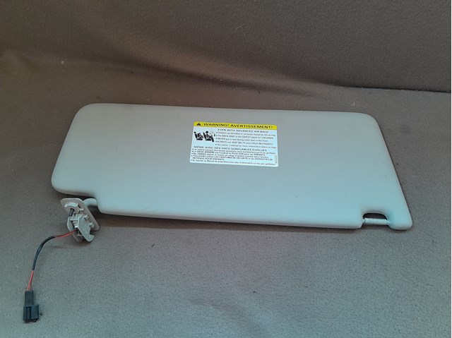 Козырек солнцезащитный автомобиля 3CN857551EVI4 VAG