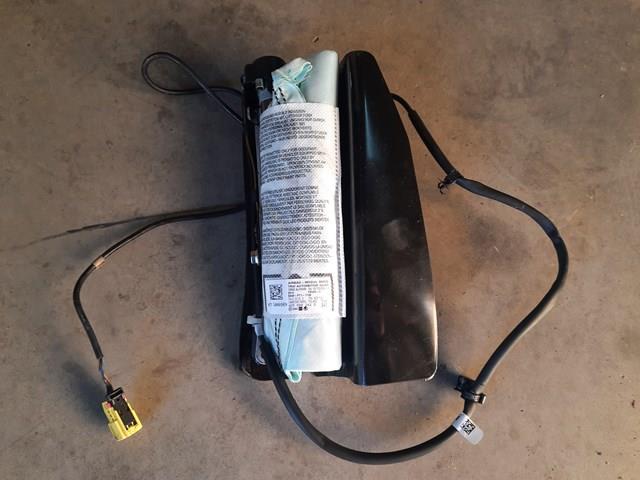 Подушка безопасности AIRBAG спинки сиденья, правого 4G5880242B VAG